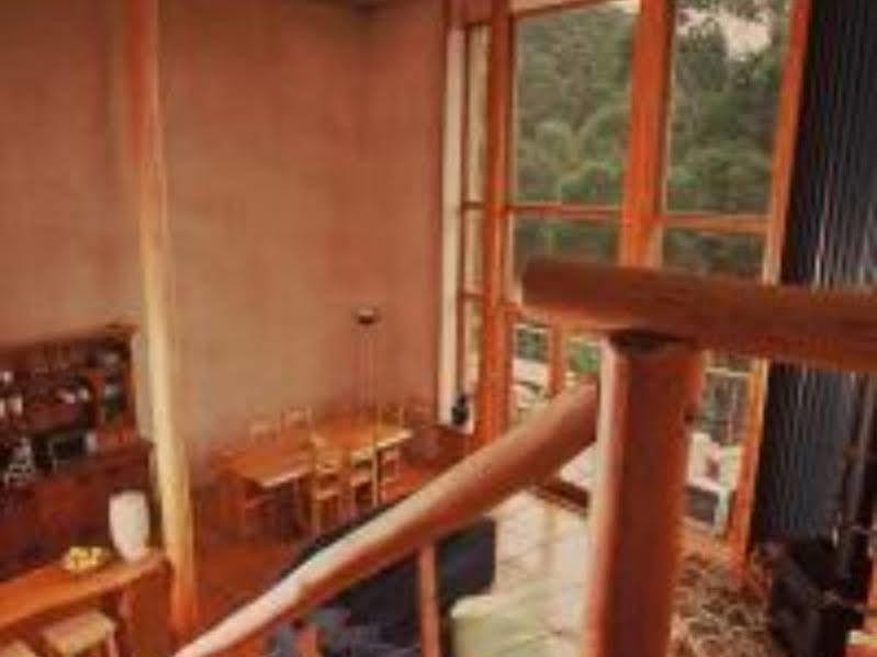 Отель Peppermint Ridge Retreat Woodbridge Экстерьер фото
